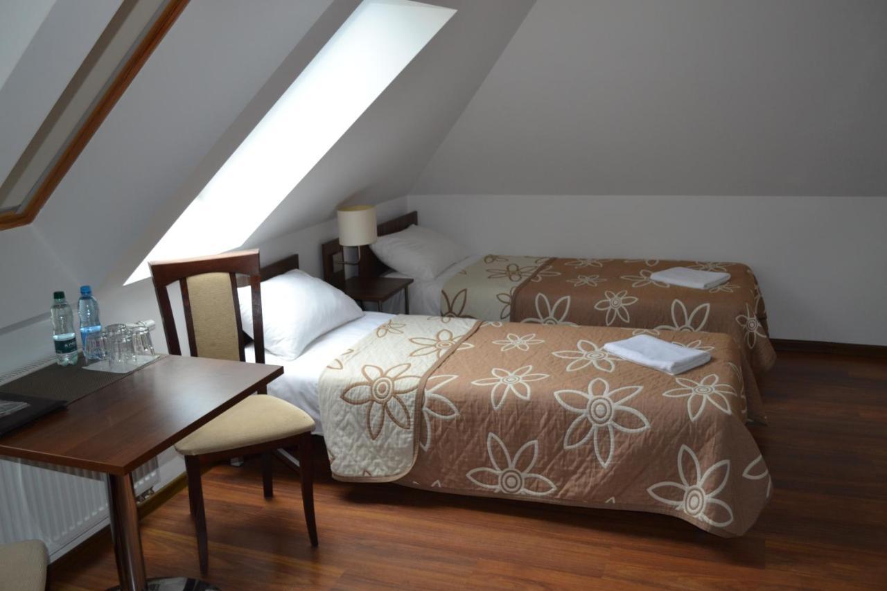 Hotel Kalinowy Sen à Varsovie Extérieur photo