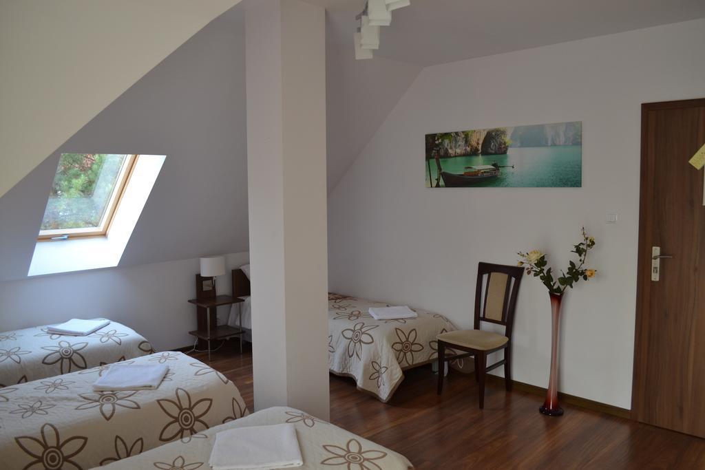 Hotel Kalinowy Sen à Varsovie Extérieur photo